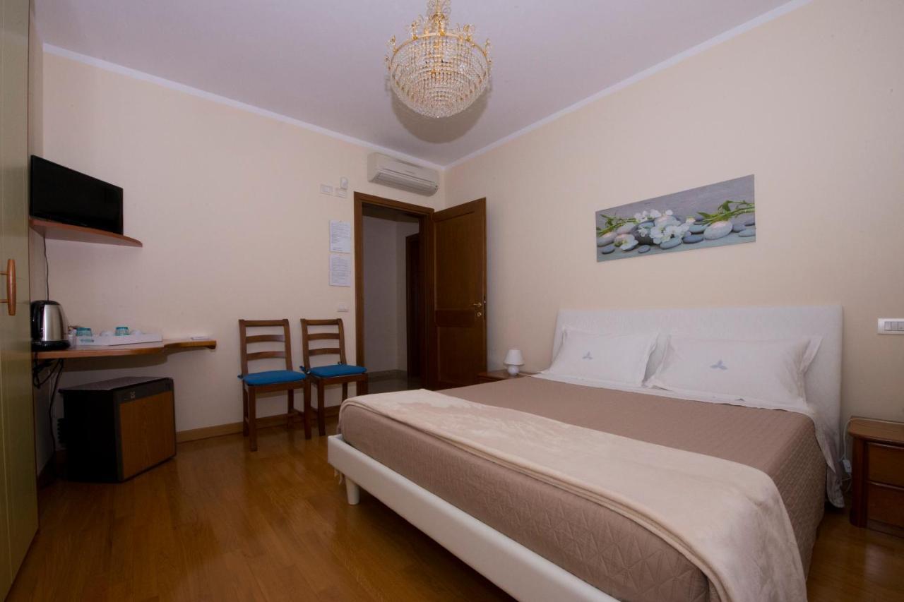 La Casa Di Pimpi Bed & Breakfast Десенцано дел Гарда Екстериор снимка
